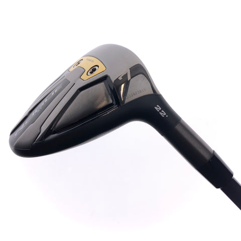 Used Callaway Rogue ST MAX D 7 Fairway Wood / 22 Degrees / Regular Flex