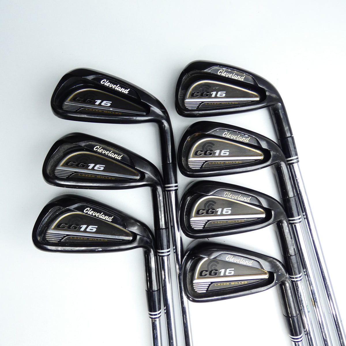 Used Cleveland CG16 Black Pearl Iron Set / 4 - PW / Regular Flex