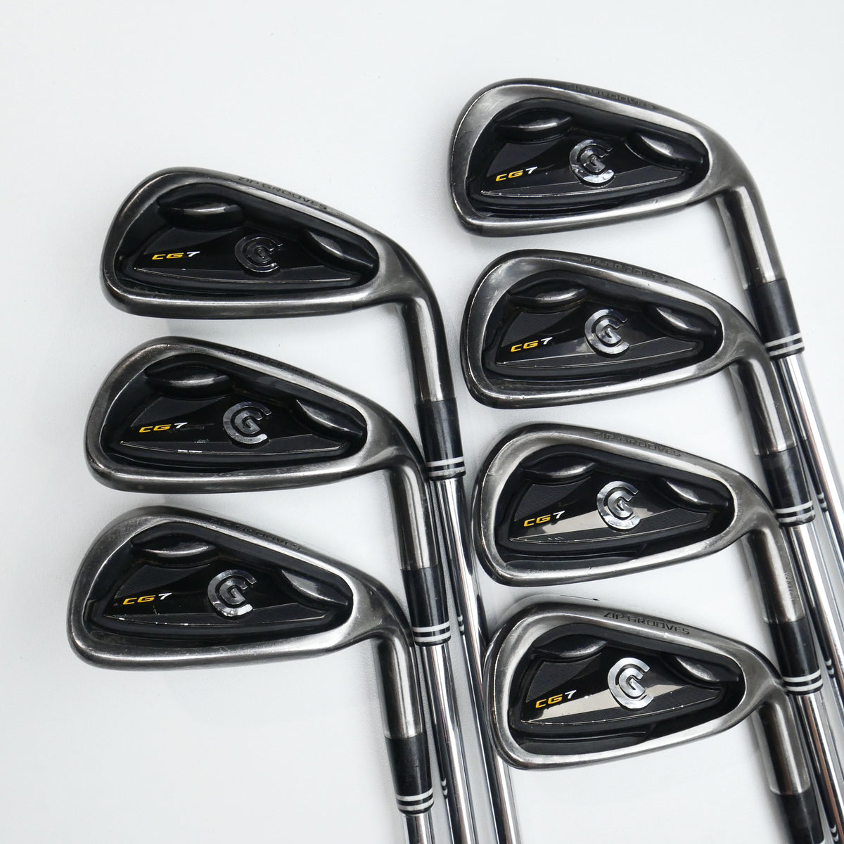 Used Cleveland CG7 Iron Set / 4 - PW / Regular Flex