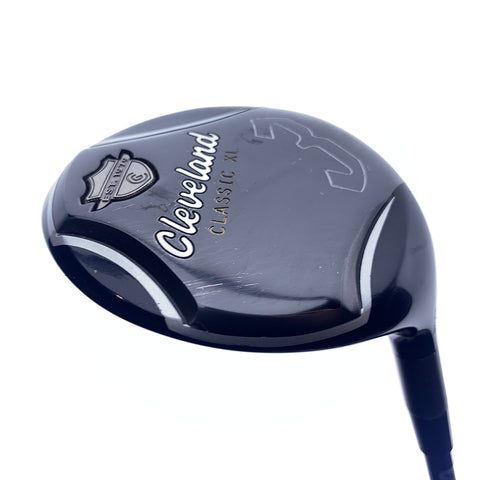 Used Cleveland Classic XL 3 Fairway Wood / 15.5 Degrees / Regular Flex