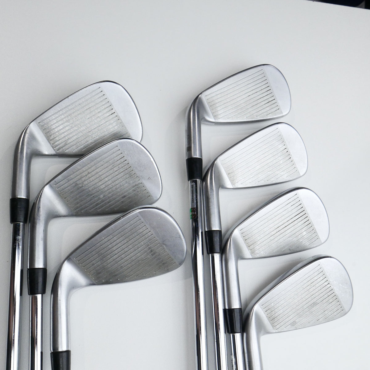 Used Cleveland Launcher CBX Iron Set / 4 - PW / Regular Flex