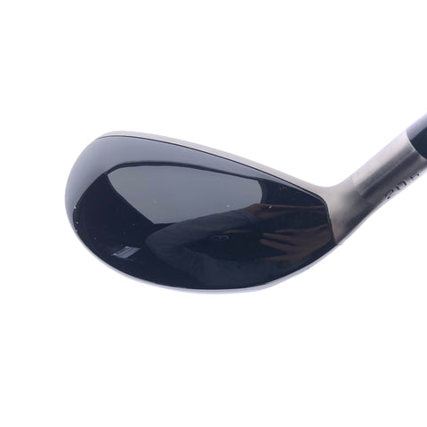 Used Cleveland Launcher DST 3 Hybrid / 20.5 Degrees / Regular Flex / Left-Handed