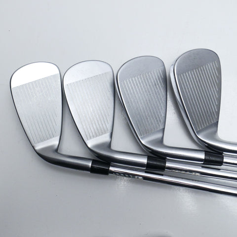 Used Cleveland Launcher UHX Iron Set / 4 - PW / Regular Flex