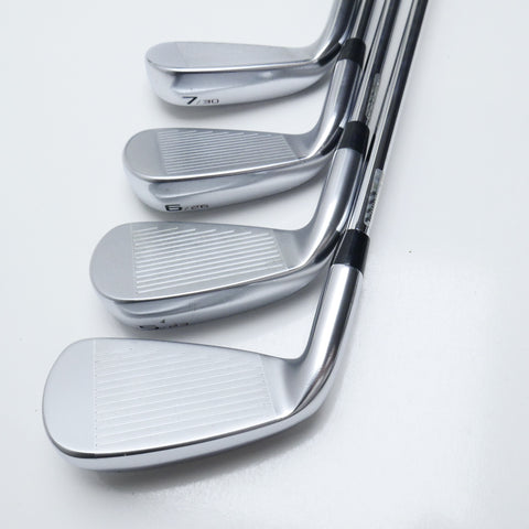 Used Cleveland Launcher UHX Iron Set / 4 - PW / Regular Flex