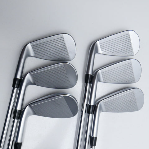Used Cleveland Zipcore XL Iron Set / 5 - PW / Regular Flex