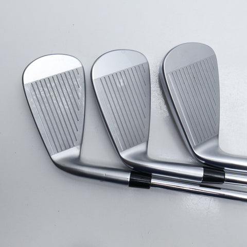 Used Cleveland Zipcore XL Iron Set / 5 - PW / Regular Flex