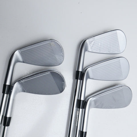 Used Cleveland Zipcore XL Iron Set / 6 - PW / Regular Flex