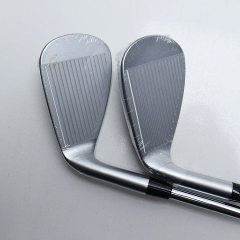 Used Cleveland Zipcore XL Iron Set / 6 - PW / Regular Flex