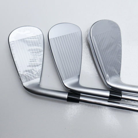 Used Cleveland Zipcore XL Iron Set / 6 - PW / Regular Flex