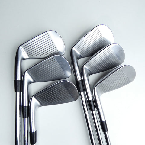 Used Mizuno JPX 825 Pro Iron Set / 5 - PW / Stiff Flex
