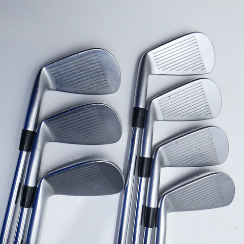 Used Mizuno JPX 900 Tour Iron Set / 4 - PW / Stiff Flex