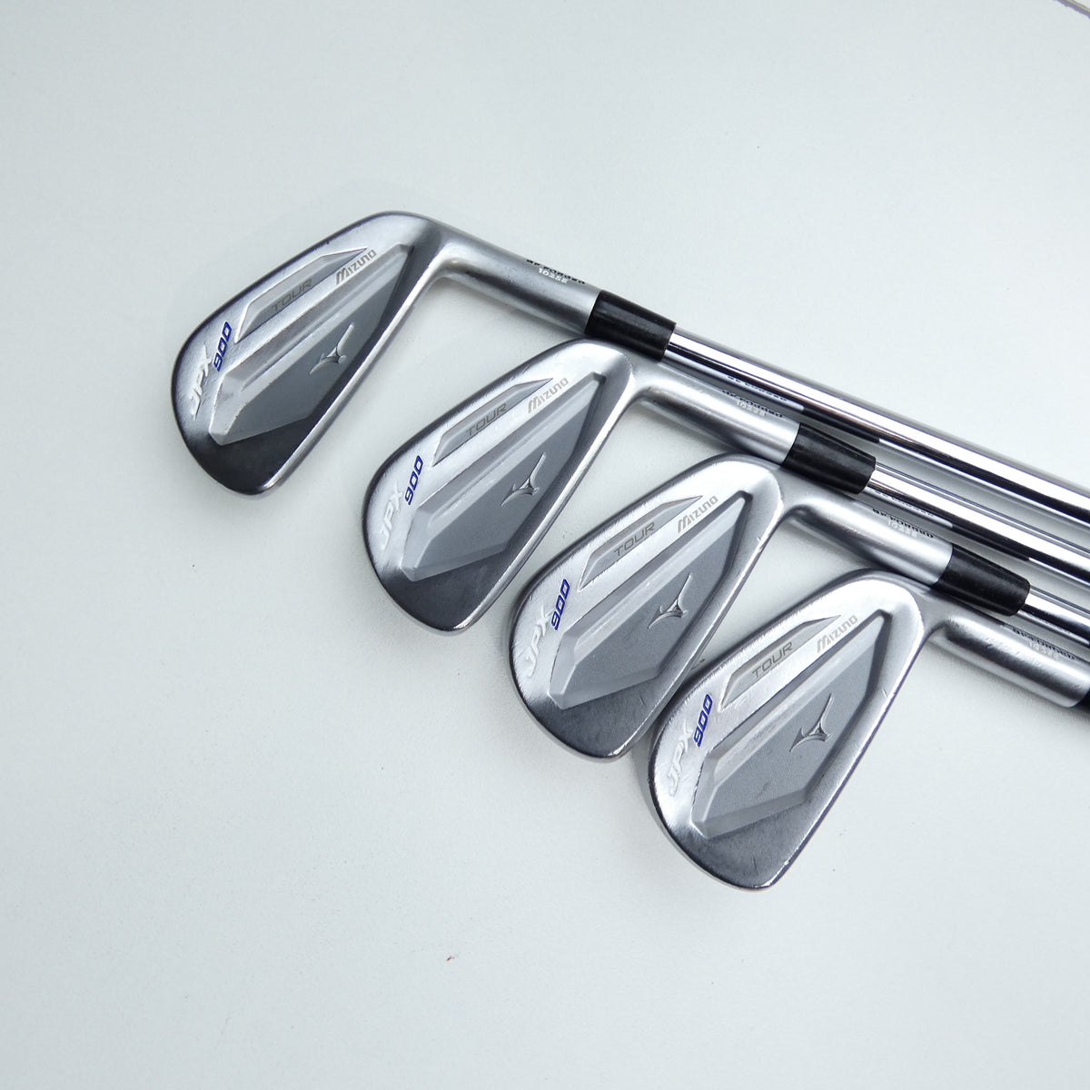 Used Mizuno JPX 900 Tour Iron Set / 4 - PW / X-Stiff Flex
