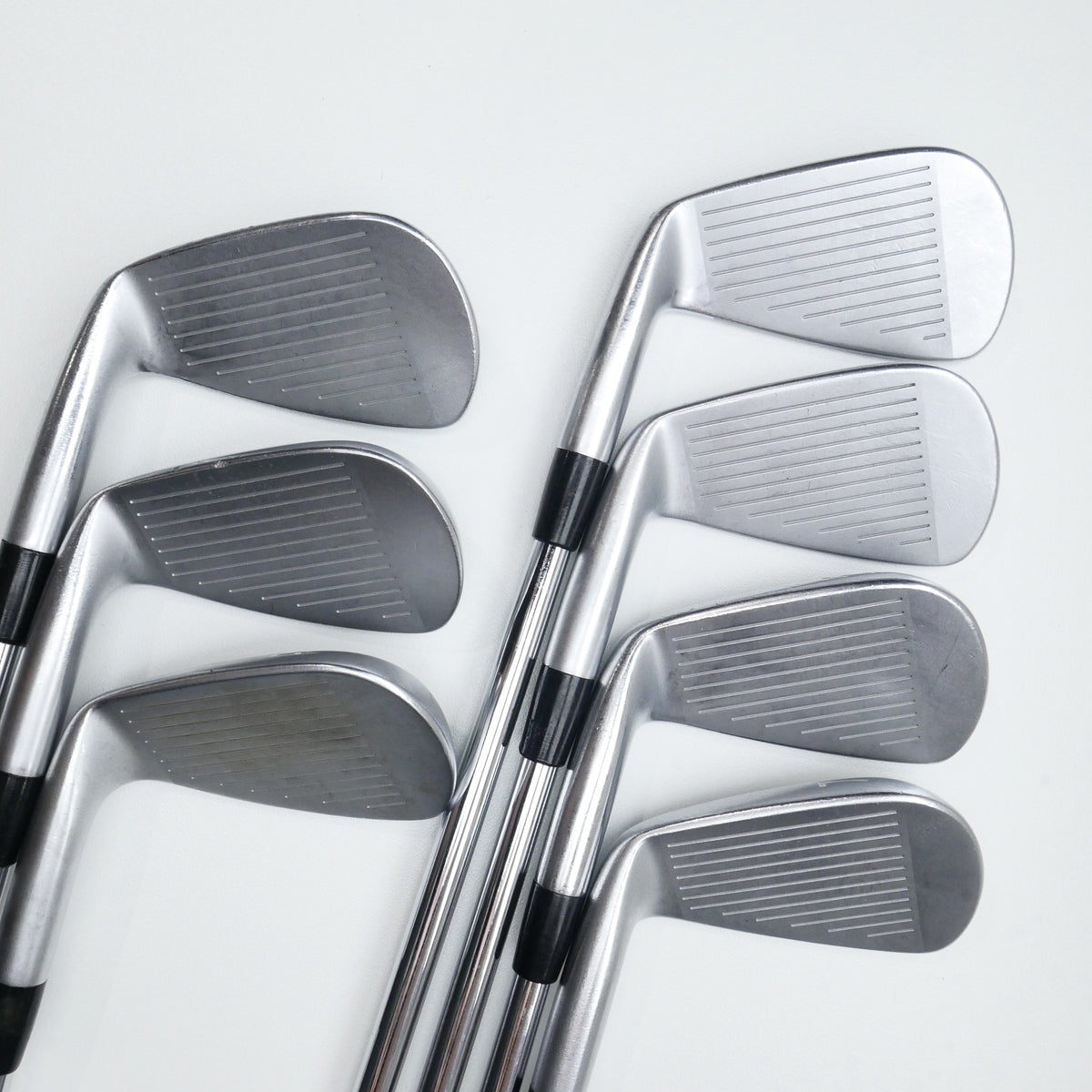 Used Mizuno JPX 900 Tour Iron Set / 4 - PW / X-Stiff Flex