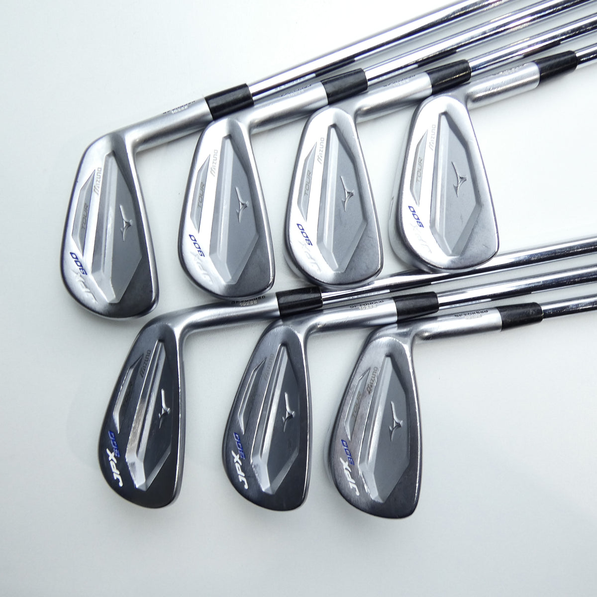 Used Mizuno JPX 900 Tour Iron Set / 4 - PW / X-Stiff Flex