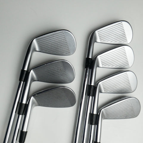 Used Mizuno JPX 921 Forged Iron Set / 4 - PW / Regular Flex