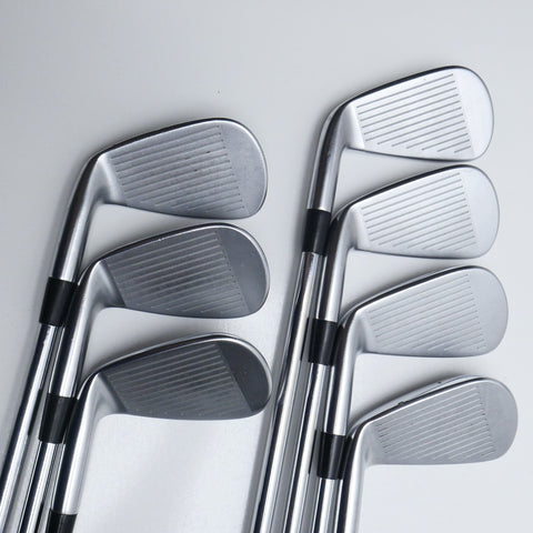 Used Mizuno JPX 921 Forged Iron Set / 4 - PW / Regular Flex