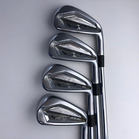 Used Mizuno JPX 921 Forged Iron Set / 4 - PW / X-Stiff Flex