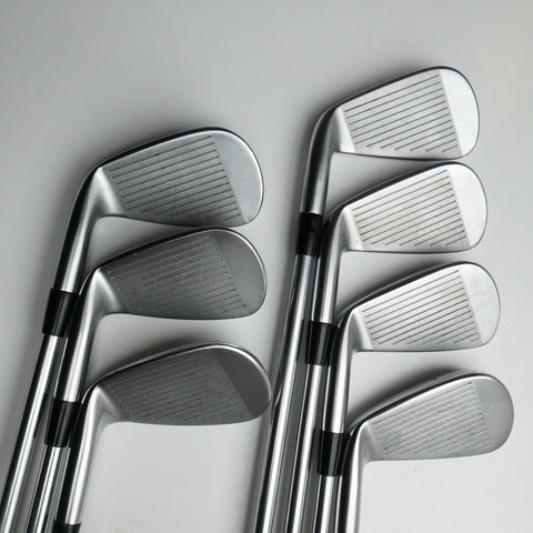 Used Mizuno JPX 921 Forged Iron Set / 4 - PW / X-Stiff Flex