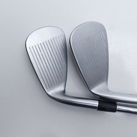 Used Mizuno JPX 921 Hot Metal Iron Set / 7 - PW / Regular Flex