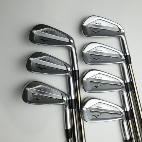 Used Mizuno JPX 921 Tour Iron Set / 4 - PW / Stiff Flex