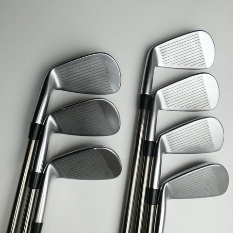 Used Mizuno JPX 921 Tour Iron Set / 4 - PW / Stiff Flex