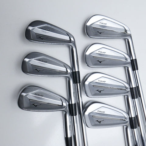 Used Mizuno JPX 921 Tour Iron Set / 4 - PW / X-Stiff Flex