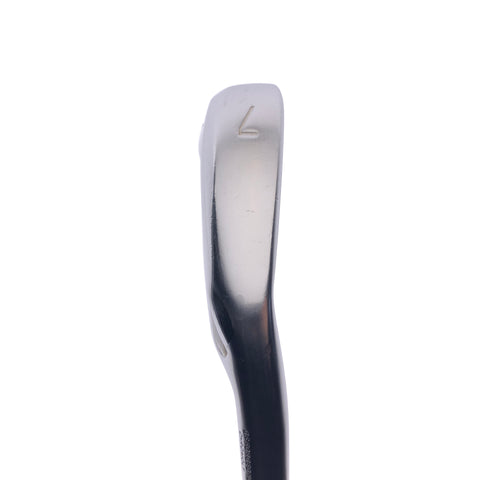 Used Mizuno JPX 923 Forged 7 Iron / 30.0 Degrees / Soft Regular Flex