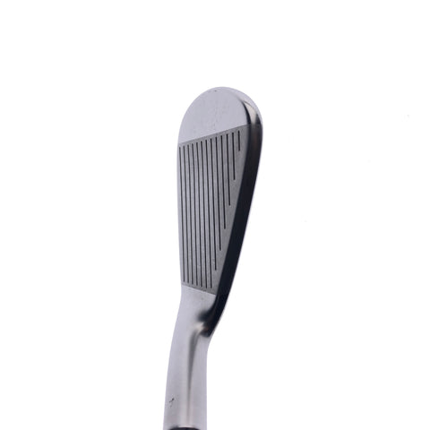 Used Mizuno JPX 923 Forged 7 Iron / 30.0 Degrees / Soft Regular Flex
