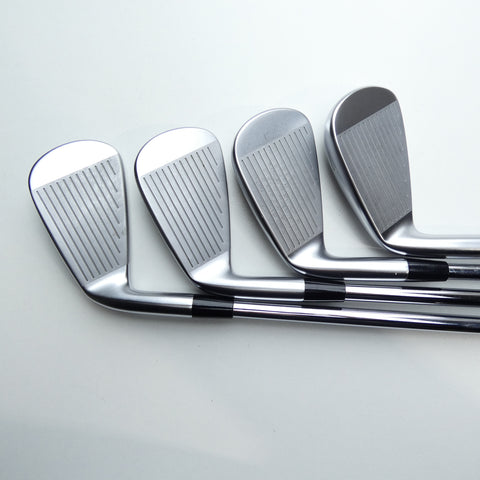 Used Mizuno JPX 923 Forged Iron Set / 4 - PW + GW / Regular Flex