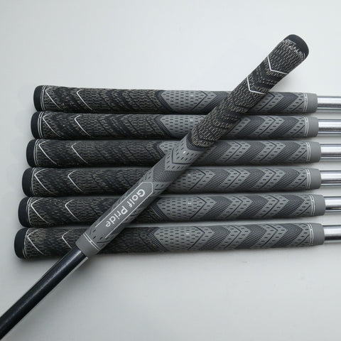 Used Mizuno JPX 923 Forged Iron Set / 4 - PW / X-Stiff Flex