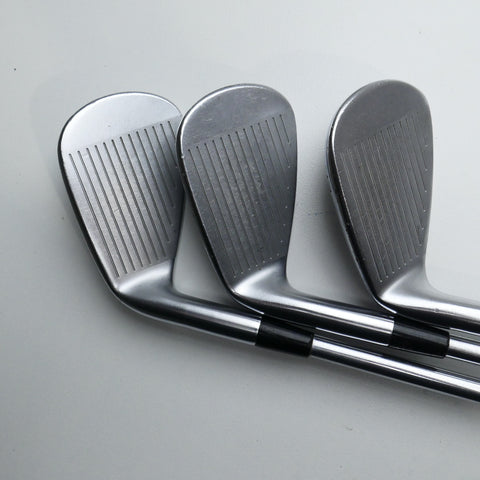 Used Mizuno JPX 923 Forged Iron Set / 4 - PW / X-Stiff Flex