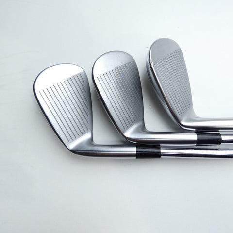 Used Mizuno JPX 923 Forged Iron Set / 5 - PW / Regular Flex
