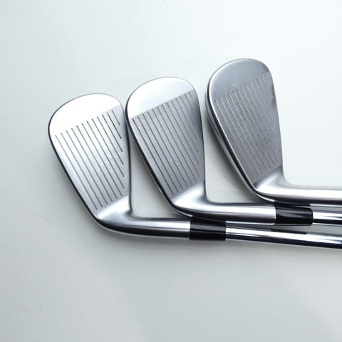 Used Mizuno JPX 923 Forged Iron Set / 5 - PW / Regular Flex