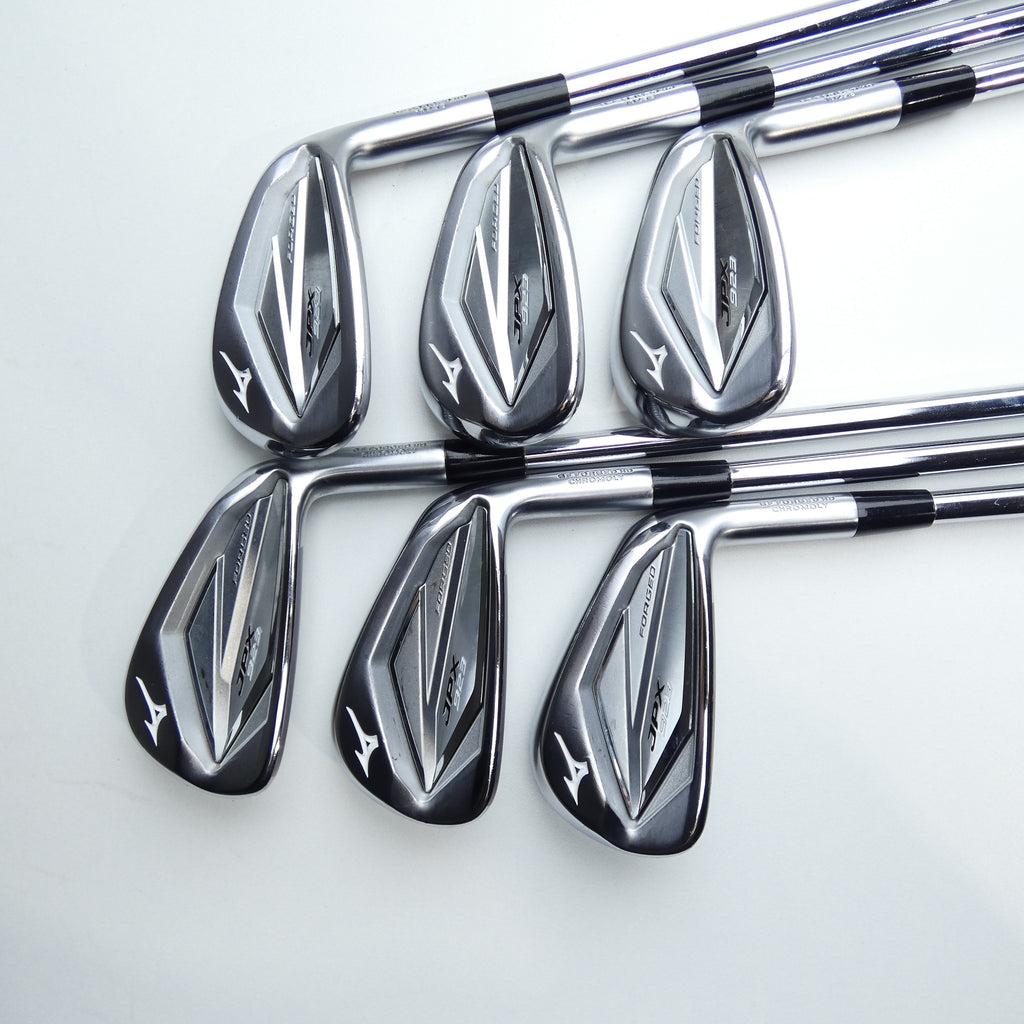 Used Mizuno JPX 923 Forged Iron Set / 5 - PW / Regular Flex