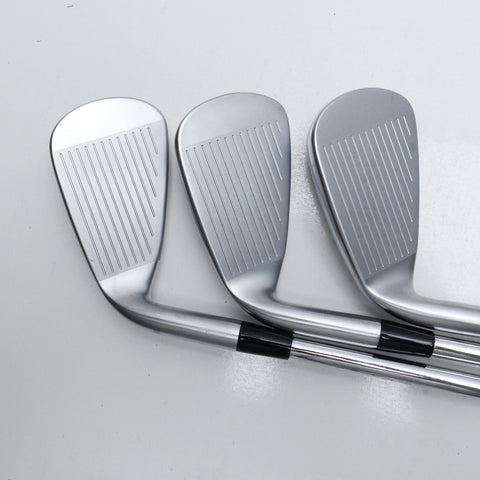 Used Mizuno JPX 923 Hot Metal HL Iron Set / 5 - PW / Regular Flex