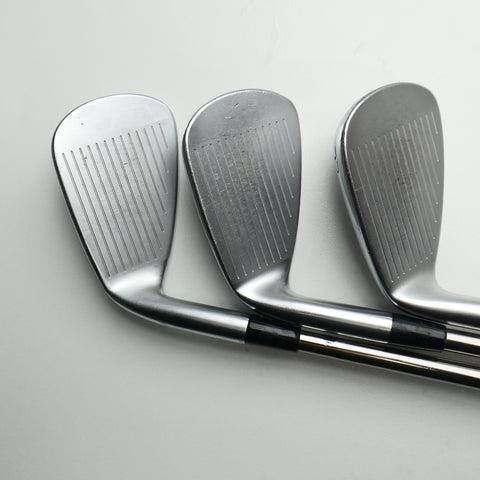 Used Mizuno JPX 923 Hot Metal Iron Set / 5 - PW / Regular Flex