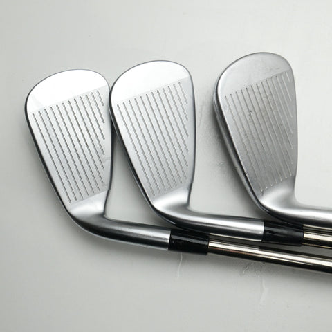 Used Mizuno JPX 923 Hot Metal Iron Set / 5 - PW / Regular Flex