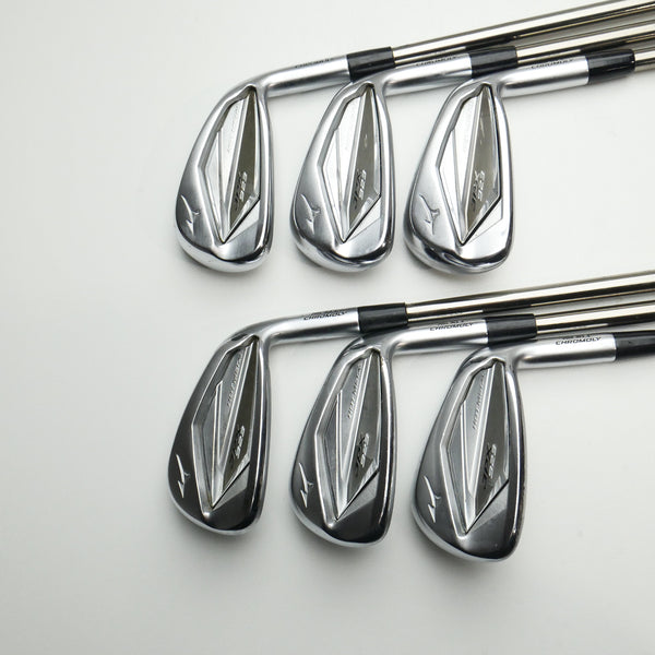 Used Mizuno JPX 923 Hot Metal Iron Set / 5 - PW / Regular Flex