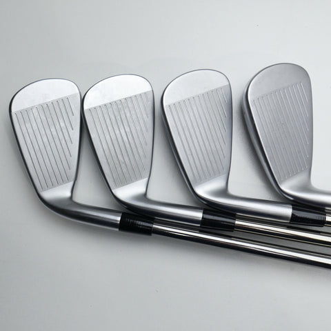 Used Mizuno JPX 923 Hot Metal Pro Iron Set / 4 - PW + GW / Stiff Flex