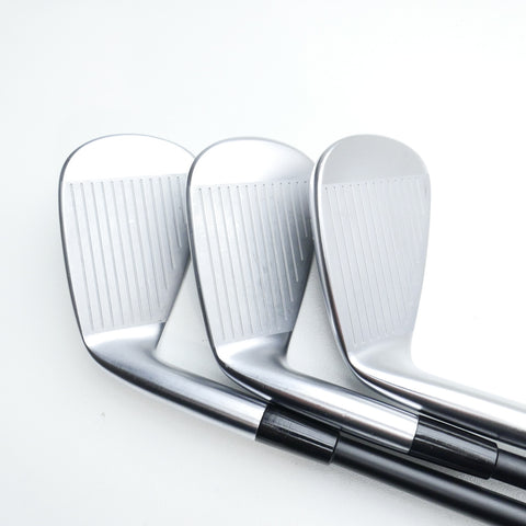 Used Mizuno JPX 923 Tour Iron Set / 4 - PW / Stiff Flex