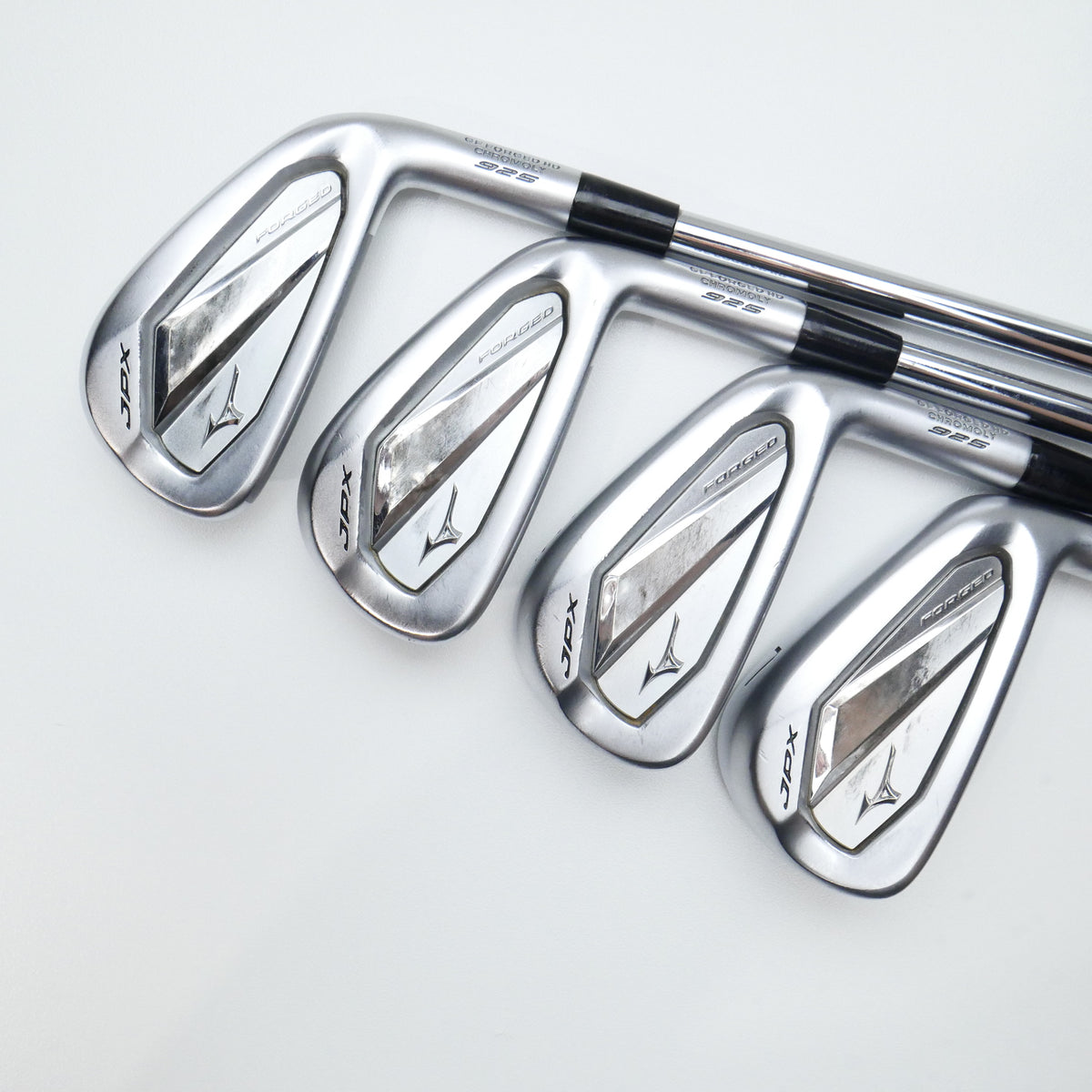 Used Mizuno JPX 925 Forged Iron Set / 4 - PW / Regular Flex