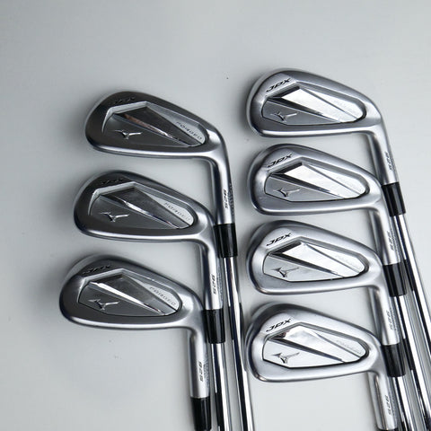Used Mizuno JPX 925 Forged Iron Set / 4 - PW / X-Stiff Flex