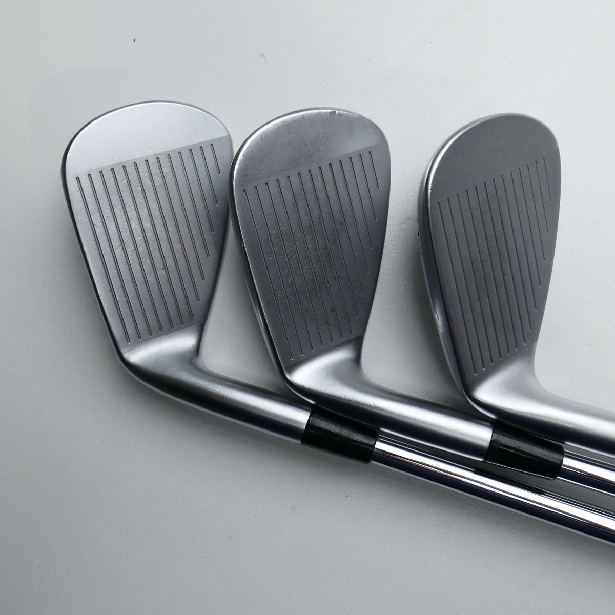 Used Mizuno JPX 925 Forged Iron Set / 4 - PW / X-Stiff Flex