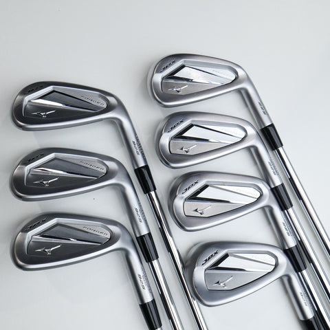 Used Mizuno JPX 925 Forged Iron Set / 5 - PW + GW / Regular Flex