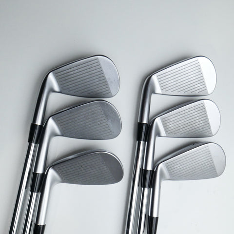 Used Mizuno JPX 925 Forged Iron Set / 5 - PW / Regular Flex