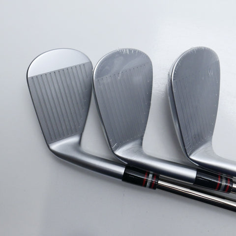 Used Mizuno JPX 925 Forged Iron Set / 6 - PW + GW / Regular Flex
