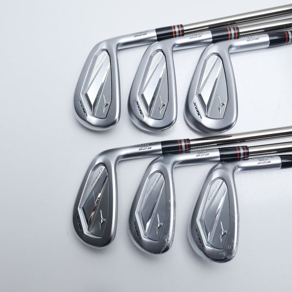 Used Mizuno JPX 925 Forged Iron Set / 6 - PW + GW / Regular Flex