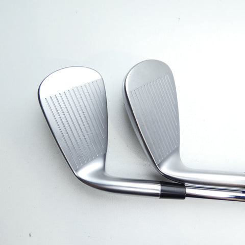 Used Mizuno JPX 925 Hot Metal HL Iron Set / 5 - 9 IRON / Regular Flex