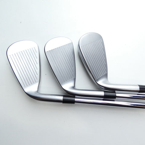 Used Mizuno JPX 925 Hot Metal HL Iron Set / 5 - 9 IRON / Regular Flex