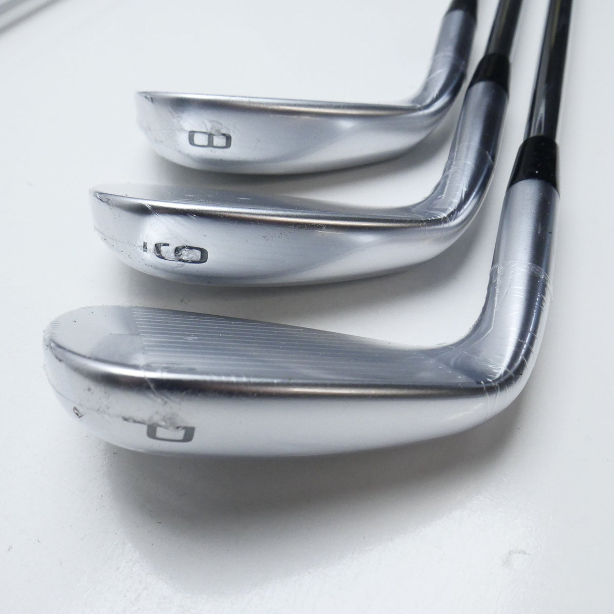 Used Mizuno JPX 925 Hot Metal Iron Set / 5 - PW / Regular Flex